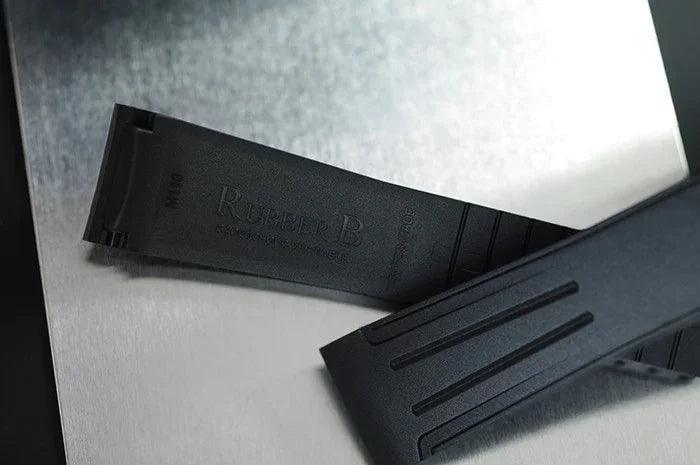RubberB M110 Black Strap - detail