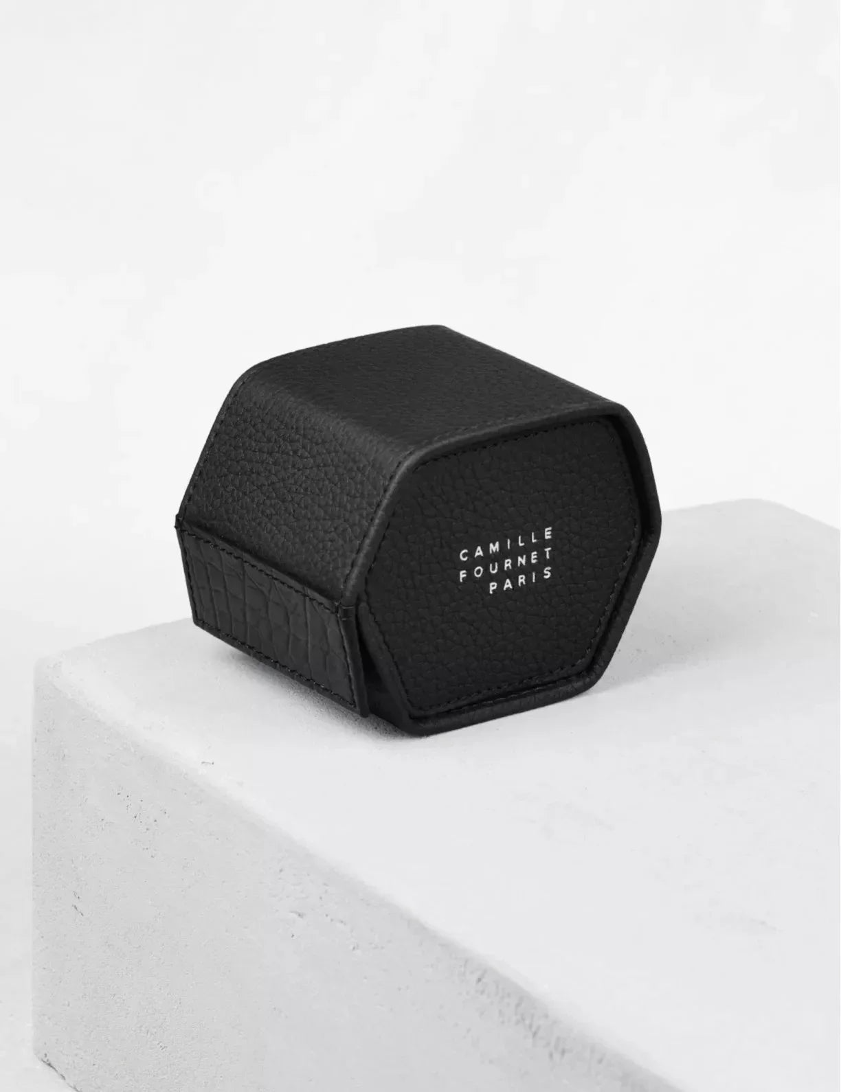 34.33 Single watch case by Camille Fournet - view 3