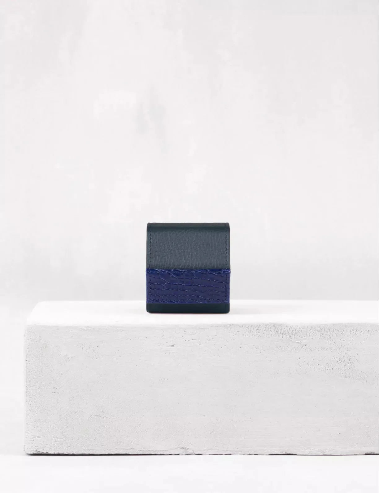 34.33 Single watch case by Camille Fournet - view 8