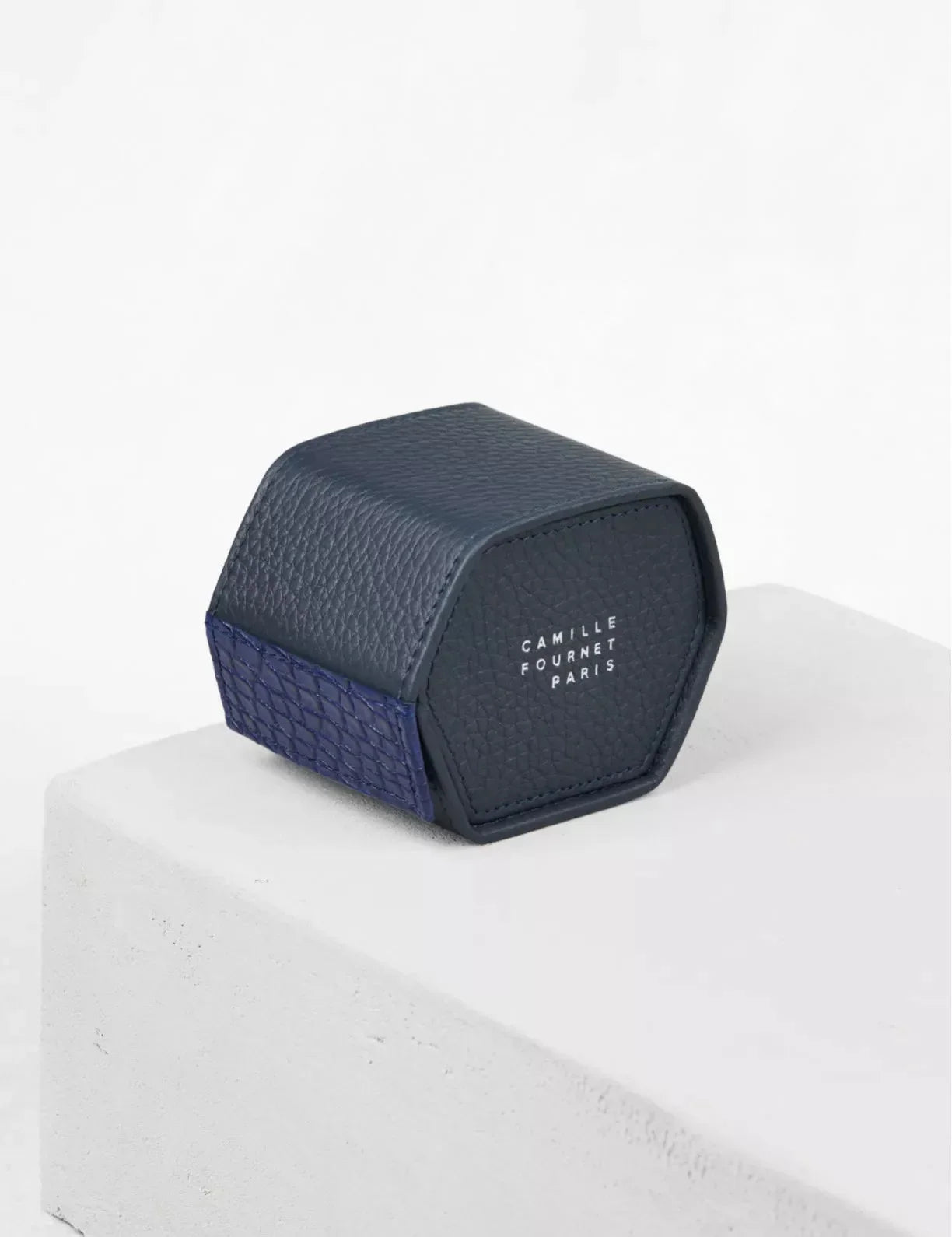 34.33 Single watch case by Camille Fournet - view 9