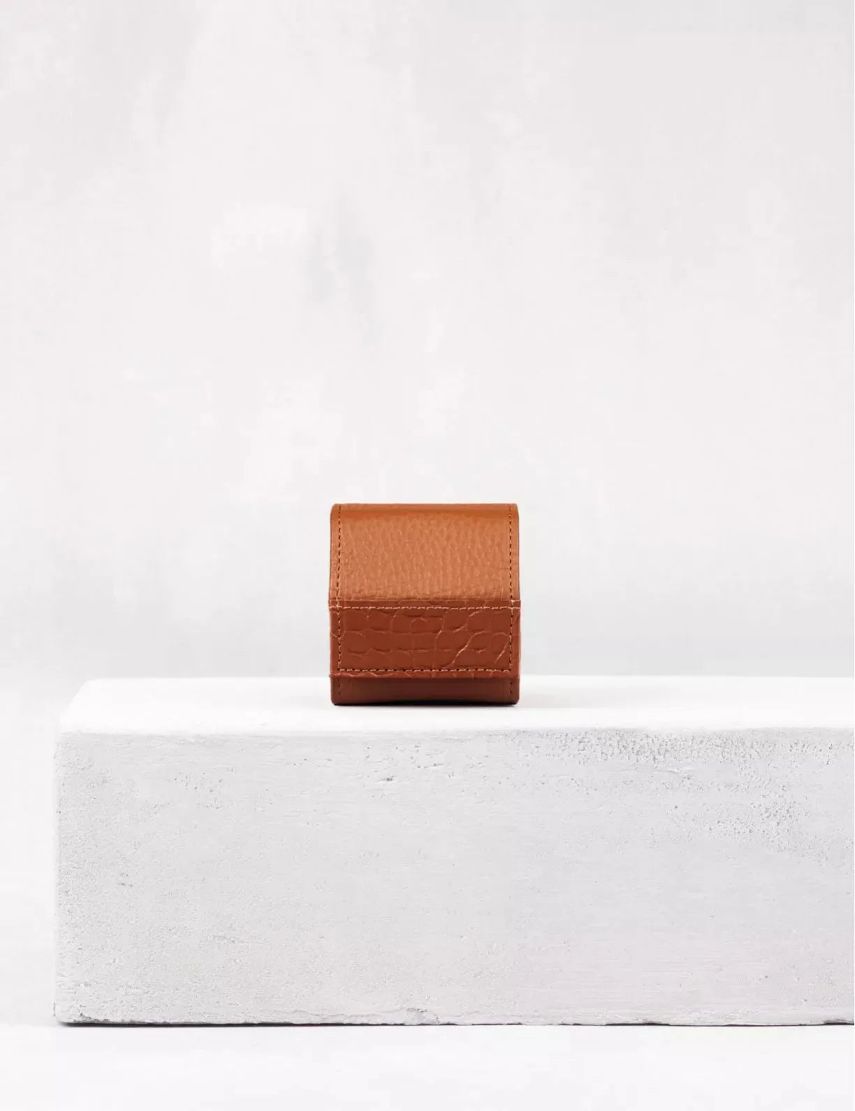 34.33 Single watch case by Camille Fournet - view 10