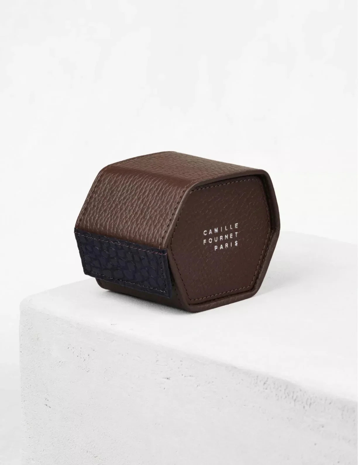 34.33 Single watch case by Camille Fournet - view 14