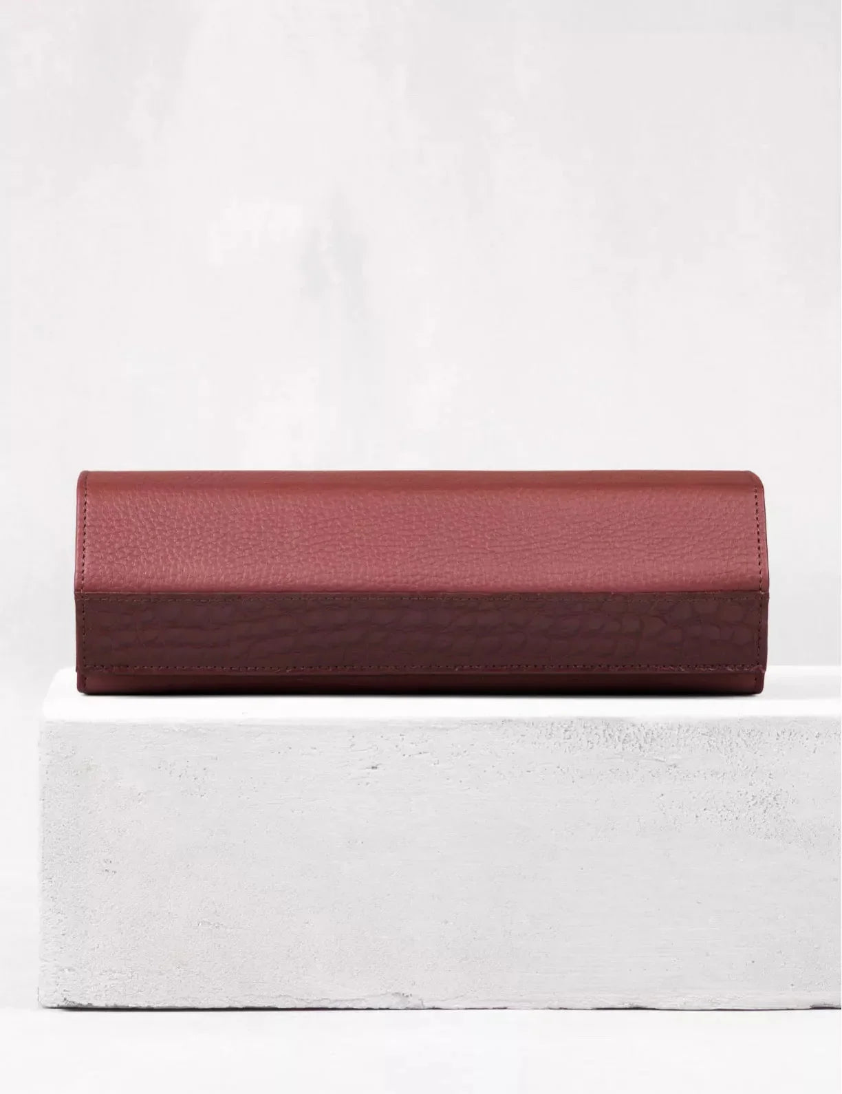 34.33 Triple watch case by Camille Fournet - view 4