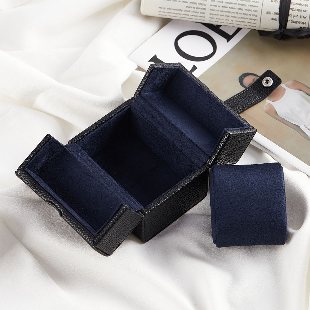 Oléron case open with its removable cushion