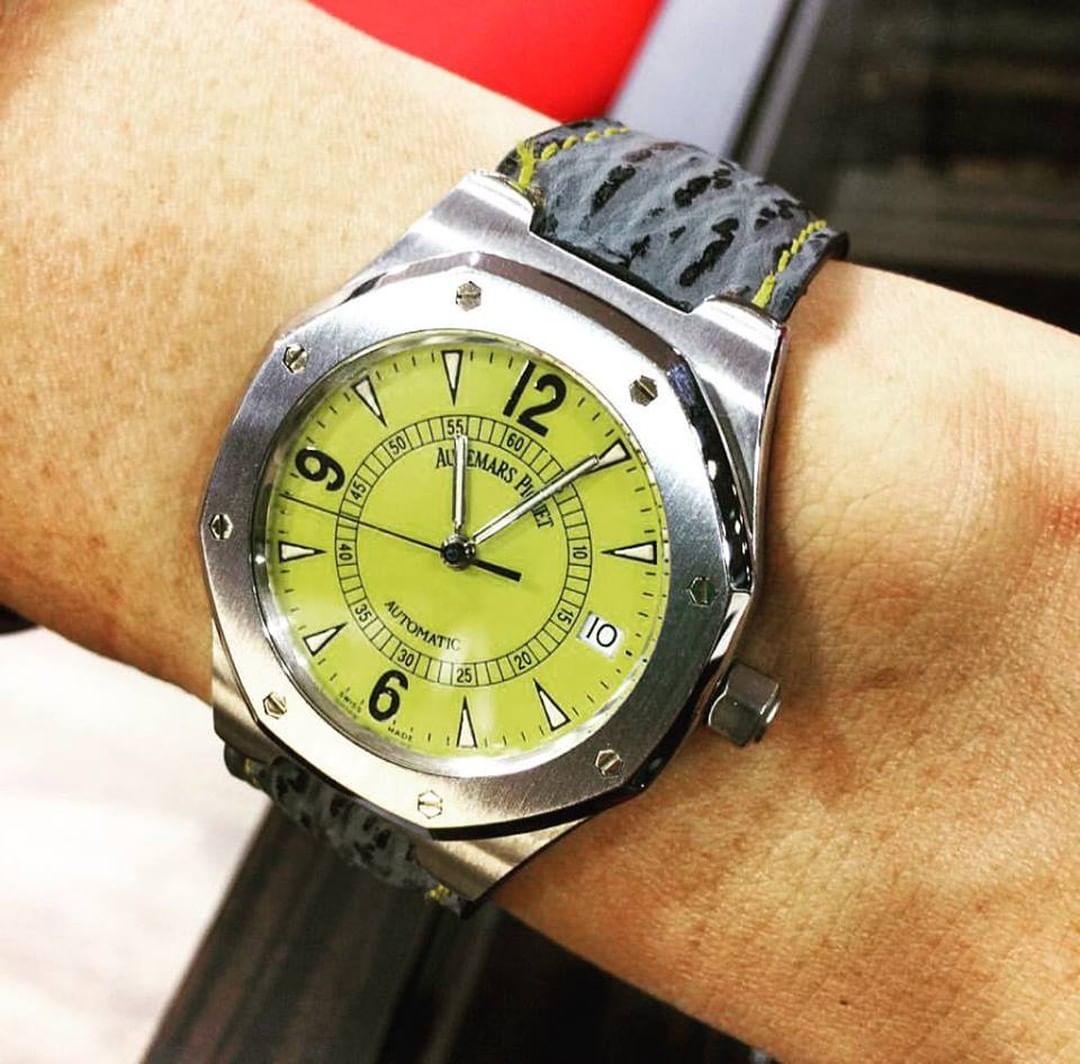 KronoKeeper - Alligator bespoke strap with inserts